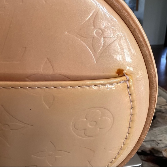 - Louis Vuitton Vernis Bedford Bag - Picture 13 of 15